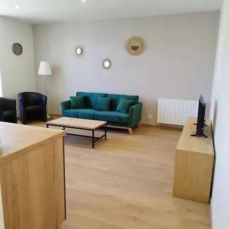 Grand T2 De Charme, Confort 3*, Face Aux Thermes. Apartment